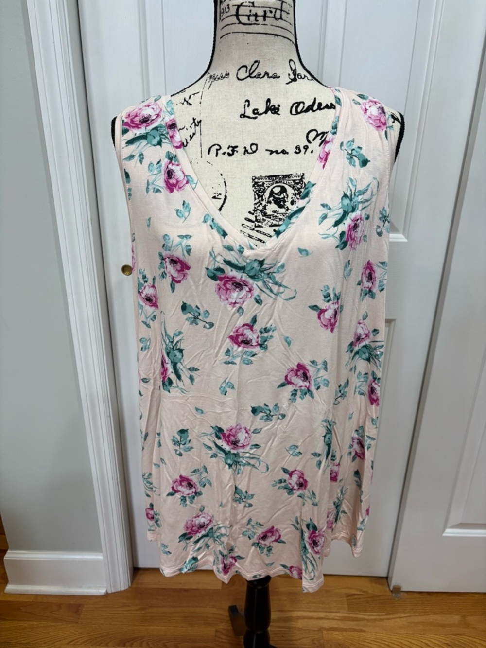 Lane Bryant 22/24 Sleeveless Flowy Tank EUC
